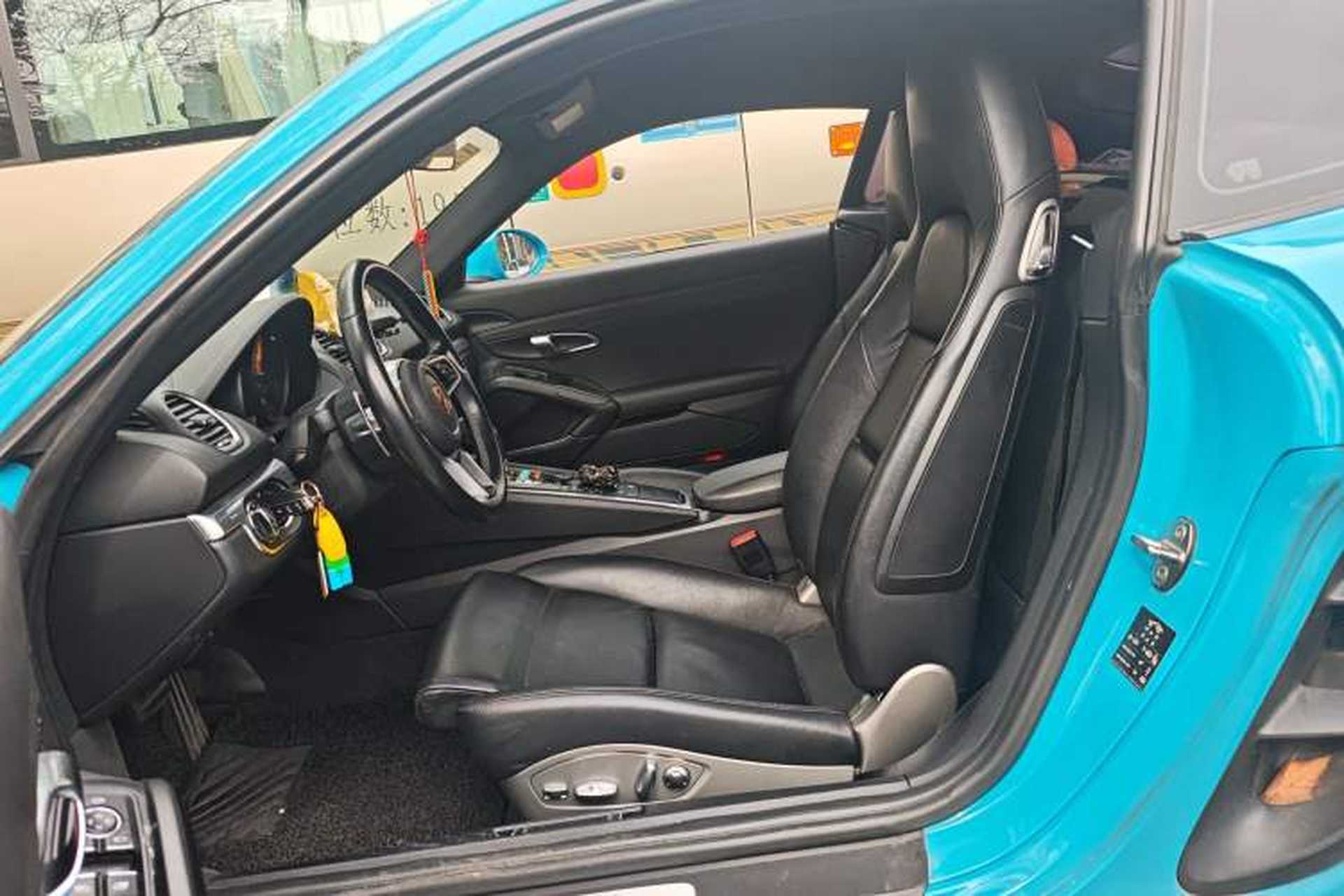 Used Porsche 718 2016 Cayman 2.0T Left Front Seat