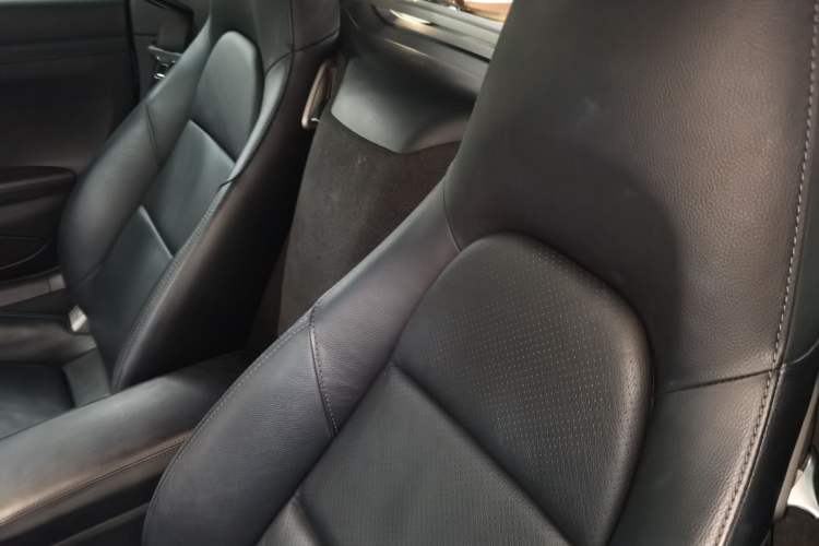 Used Porsche 718 2016 Cayman 2.0T Left Rear Seat