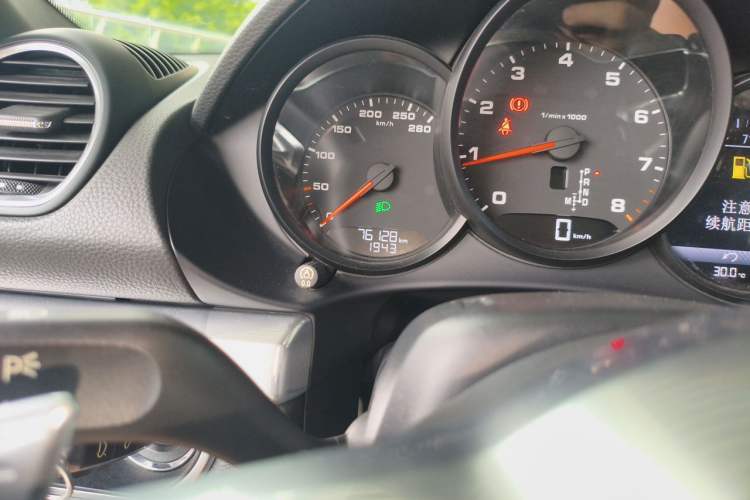 Used Porsche 718 2016 Boxster 2.0T Odometer Close Up