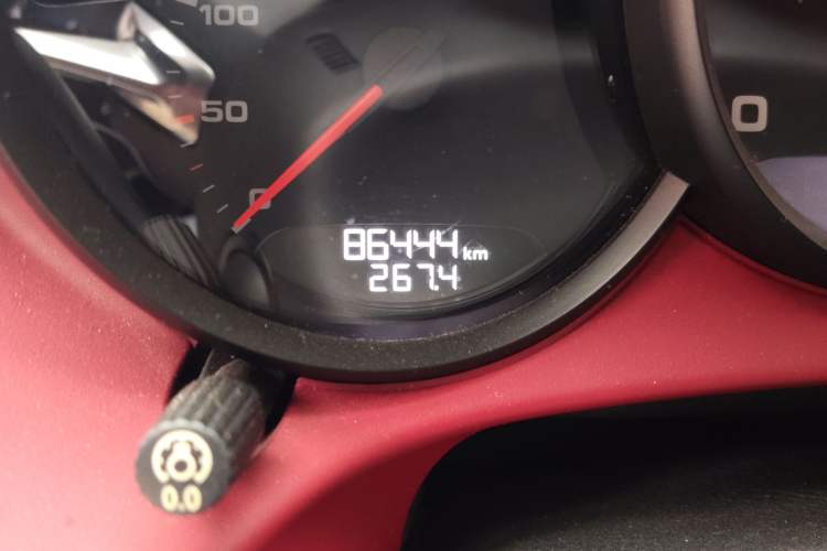Used Porsche 718 2016 Cayman 2.0T Odometer Close Up