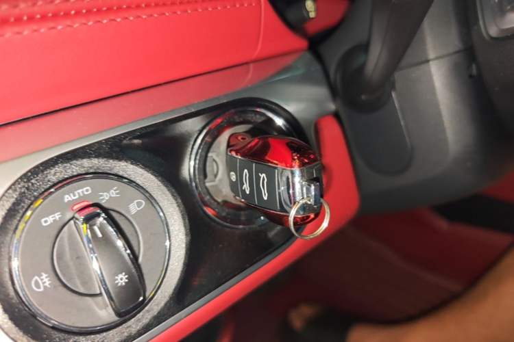 Used Porsche 718 2016 Cayman 2.0T Vehicle Key