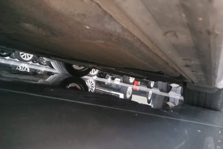 Used Porsche 718 2016 Cayman 2.0T Chassis Front Left