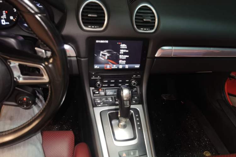 Used Porsche 718 2016 Boxster 2.0T Audio And AC Panel