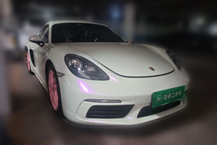 Used Porsche 718 2016 Cayman 2.0T Front Right 45 Deg