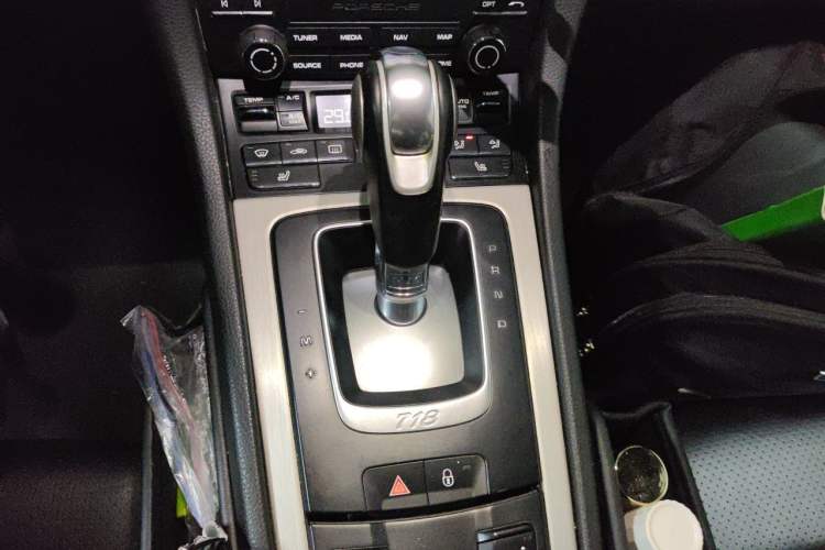 Used Porsche 718 2016 Cayman 2.0T Gear Lever