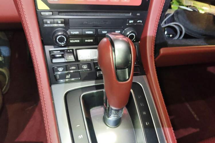 Used Porsche 718 2016 Cayman 2.0T Gear Lever