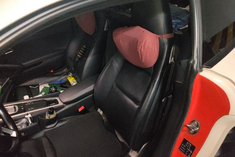 Used Porsche 718 2016 Cayman 2.0T Left Rear Seat