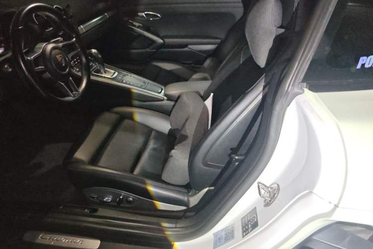 Used Porsche 718 2016 Cayman 2.0T Left Rear Seat