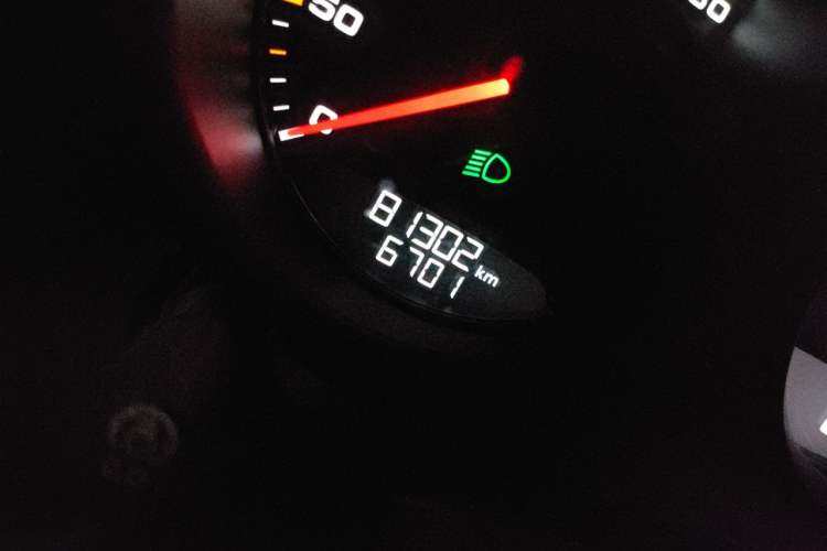Used Porsche 718 2016 Cayman 2.0T Odometer Close Up