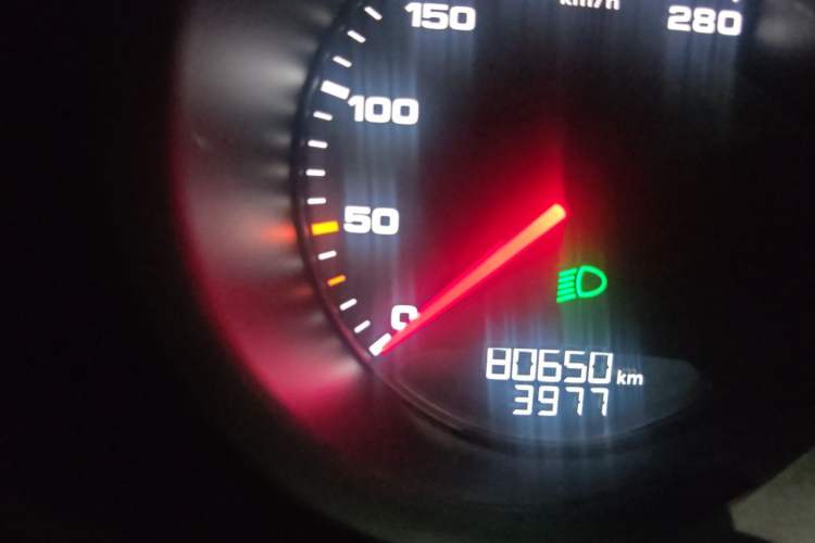 Used Porsche 718 2016 Cayman 2.0T Odometer Close Up