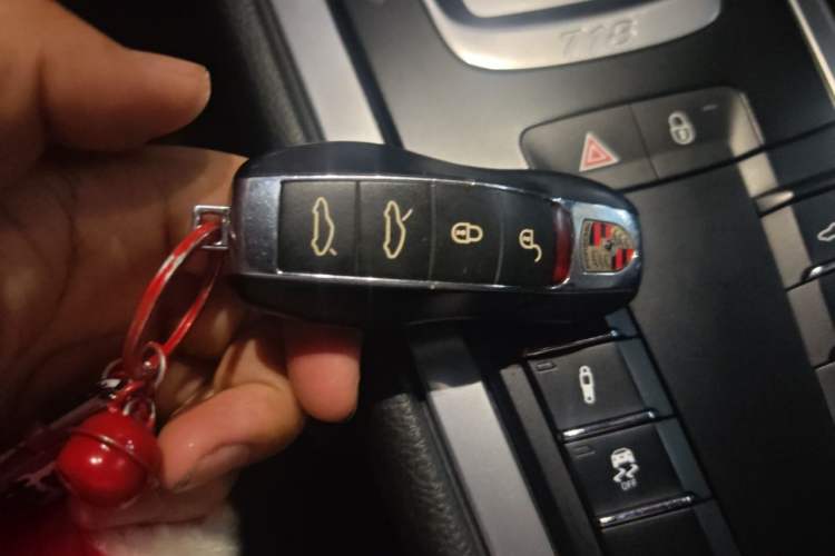 Used Porsche 718 2016 Cayman 2.0T Vehicle Key