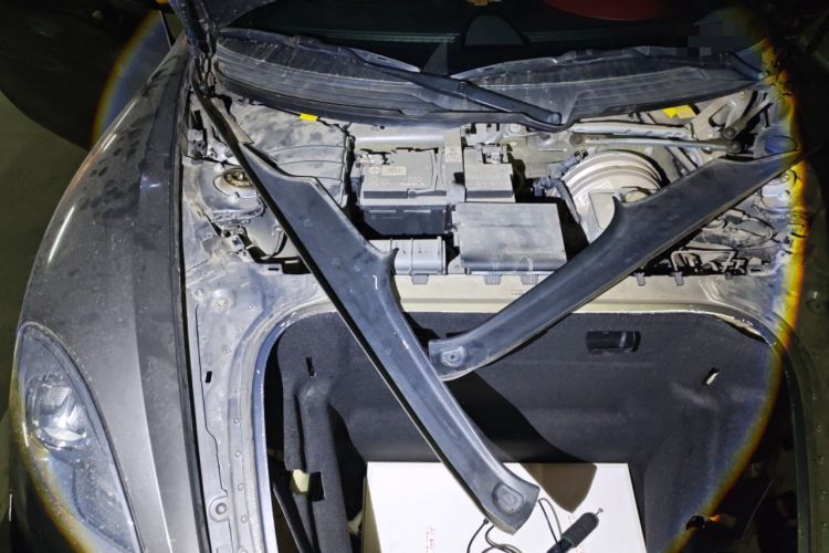 Used Porsche 718 2016 Boxster 2.0T Engine Bay Right