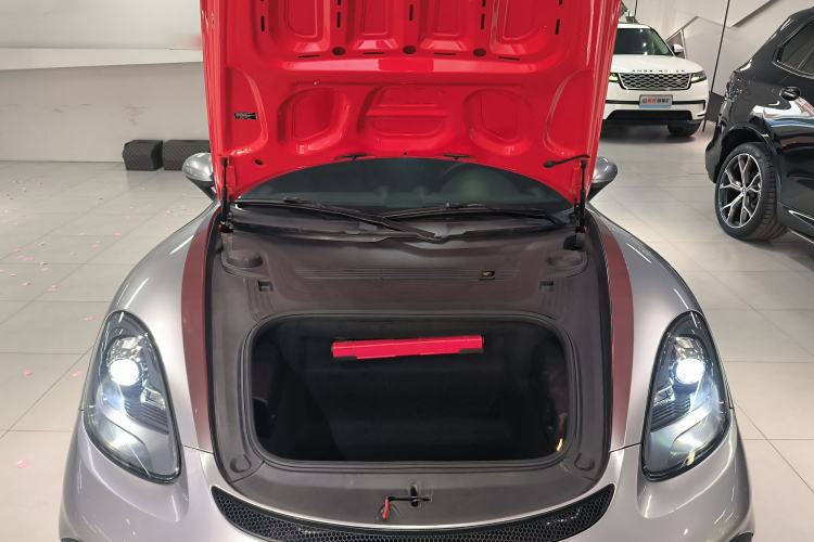 Used Porsche 718 2016 Cayman 2.0T Engine Bay