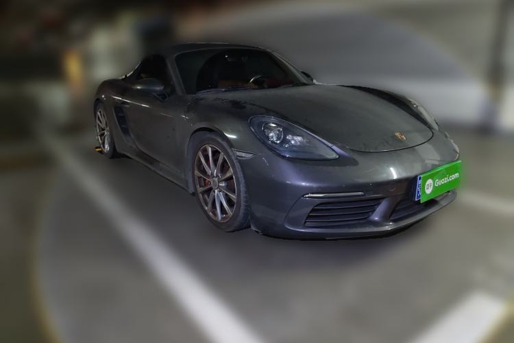 Used Porsche 718 2016 Boxster 2.0T Front Right 45 Deg
