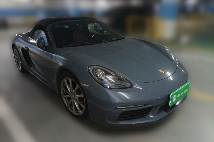 Used Porsche 718 2016 Boxster 2.0T Front Right 45 Deg