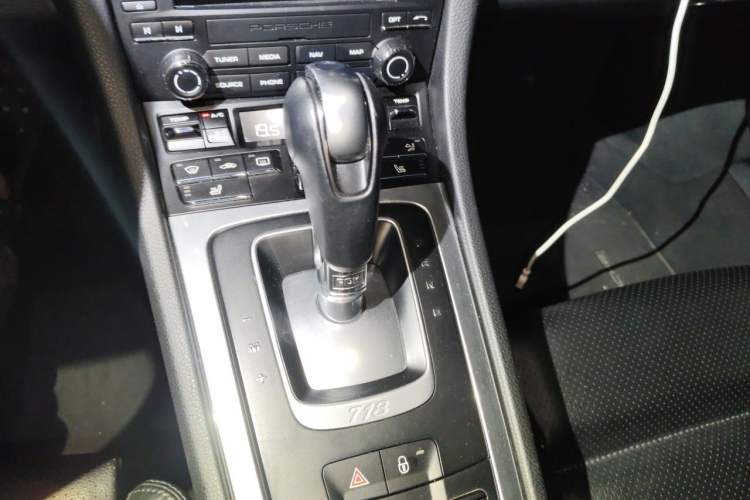 Used Porsche 718 2016 Cayman 2.0T Gear Lever