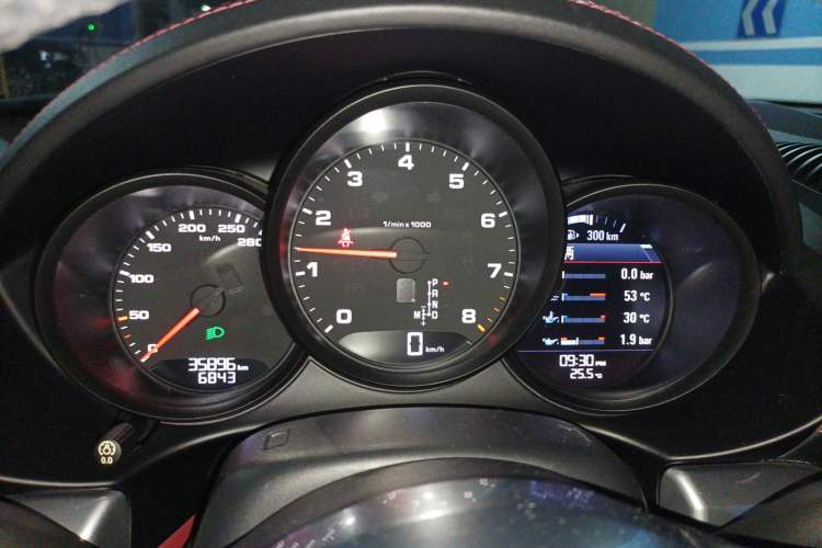 Used Porsche 718 2016 Boxster 2.0T Instrument Cluster