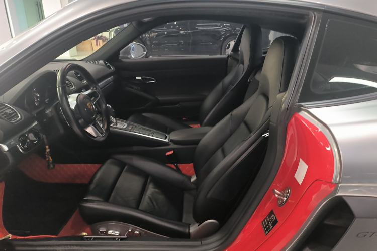 Used Porsche 718 2016 Cayman 2.0T Interior 4