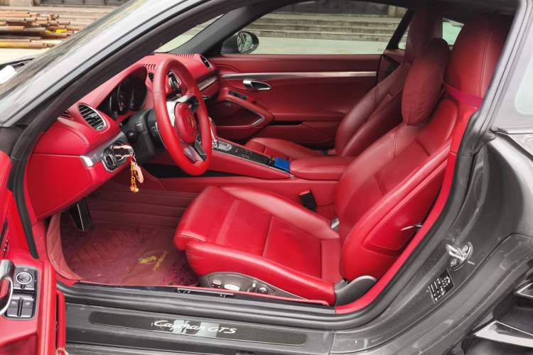 Used Porsche 718 2016 Cayman 2.0T Left Front Seat
