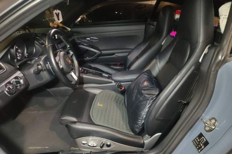 Used Porsche 718 2016 Cayman 2.0T Left Front Seat
