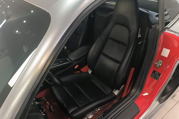 Used Porsche 718 2016 Cayman 2.0T Left Front Seat