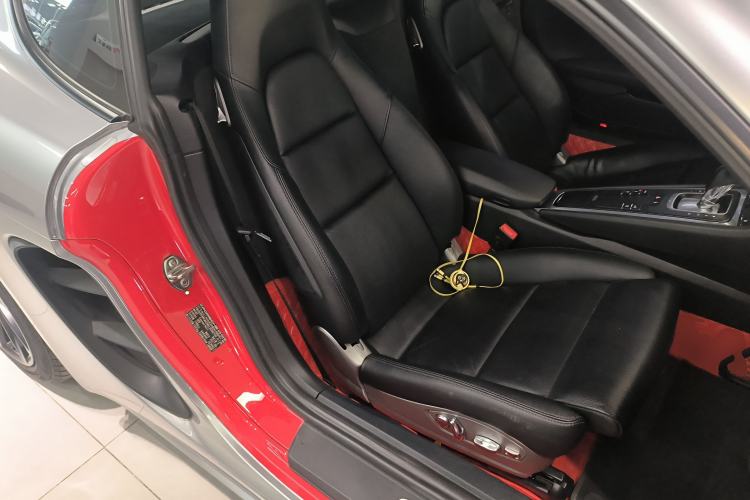 Used Porsche 718 2016 Cayman 2.0T Right Front Seat