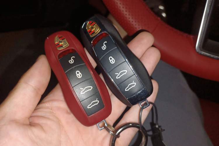 Used Porsche 718 2016 Cayman 2.0T Vehicle Key