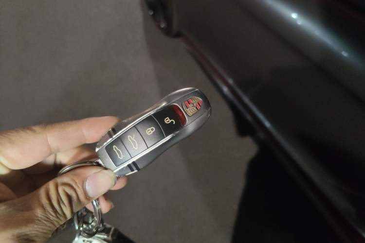 Used Porsche 718 2016 Cayman 2.0T Vehicle Key