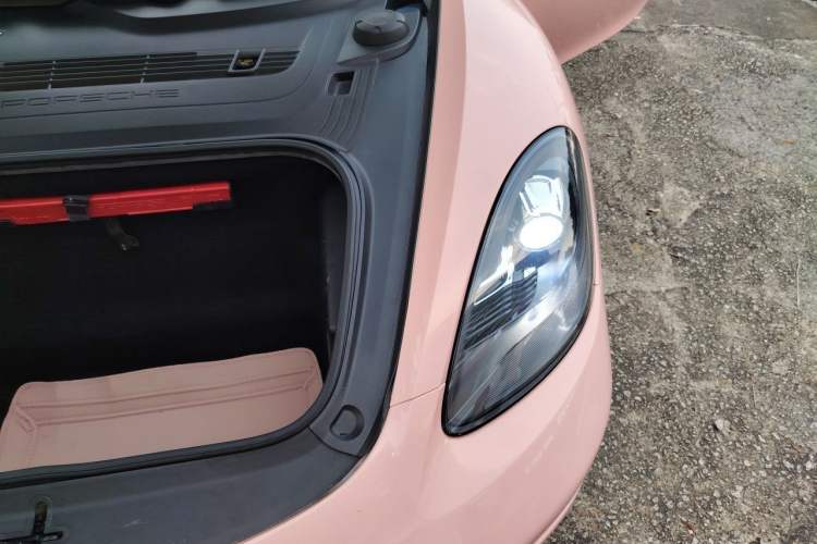 Used Porsche 718 2016 Boxster 2.0T Engine Bay Left
