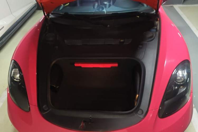 Used Porsche 718 2016 Boxster 2.0T Engine Bay