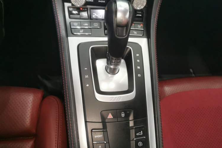 Used Porsche 718 2016 Cayman 2.0T Gear Lever