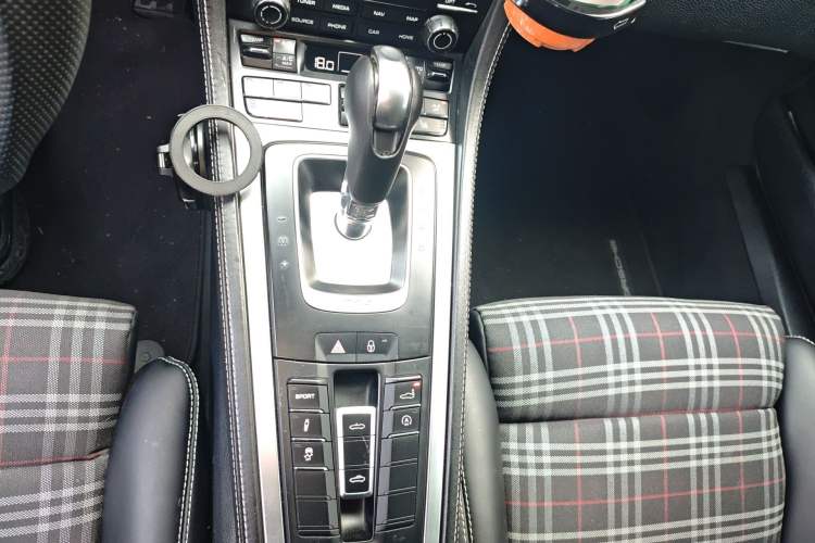 Used Porsche 718 2016 Boxster S 2.5T Gear Lever