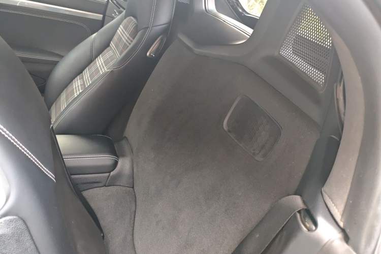 Used Porsche 718 2016 Boxster S 2.5T Left Rear Seat