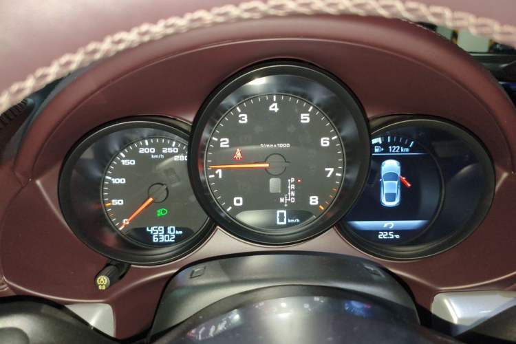 Used Porsche 718 2016 Cayman 2.0T Instrument Cluster