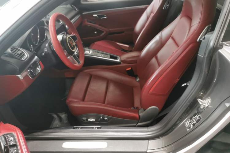 Used Porsche 718 2016 Cayman 2.0T Left Front Seat
