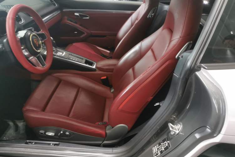 Used Porsche 718 2016 Cayman 2.0T Left Rear Seat