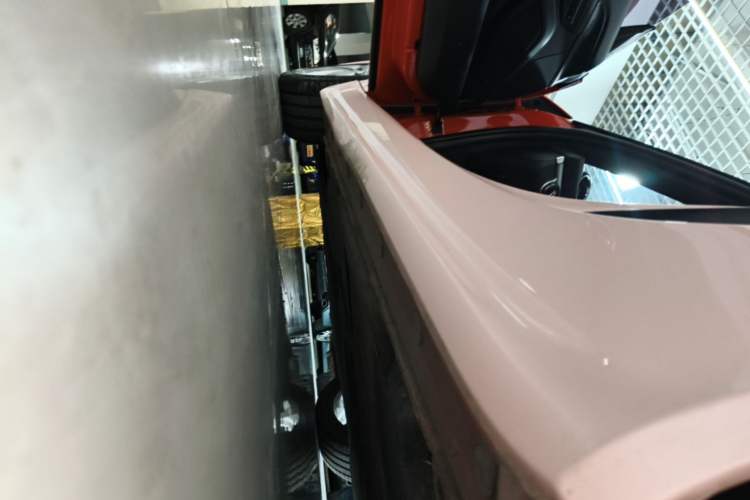 Used Porsche 718 2016 Cayman 2.0T Left Side Sill