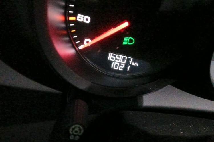 Used Porsche 718 2016 Boxster S 2.5T Odometer Close Up