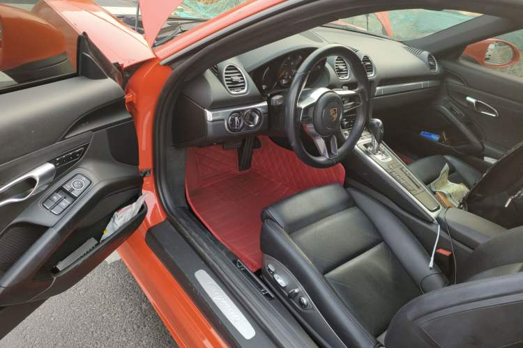 Used Porsche 718 2016 Cayman 2.0T Driver Seat