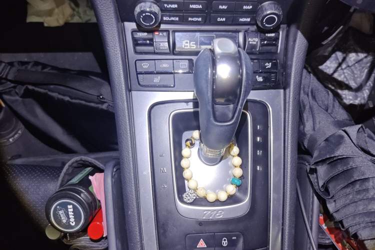 Used Porsche 718 2016 Boxster 2.0T Gear Lever