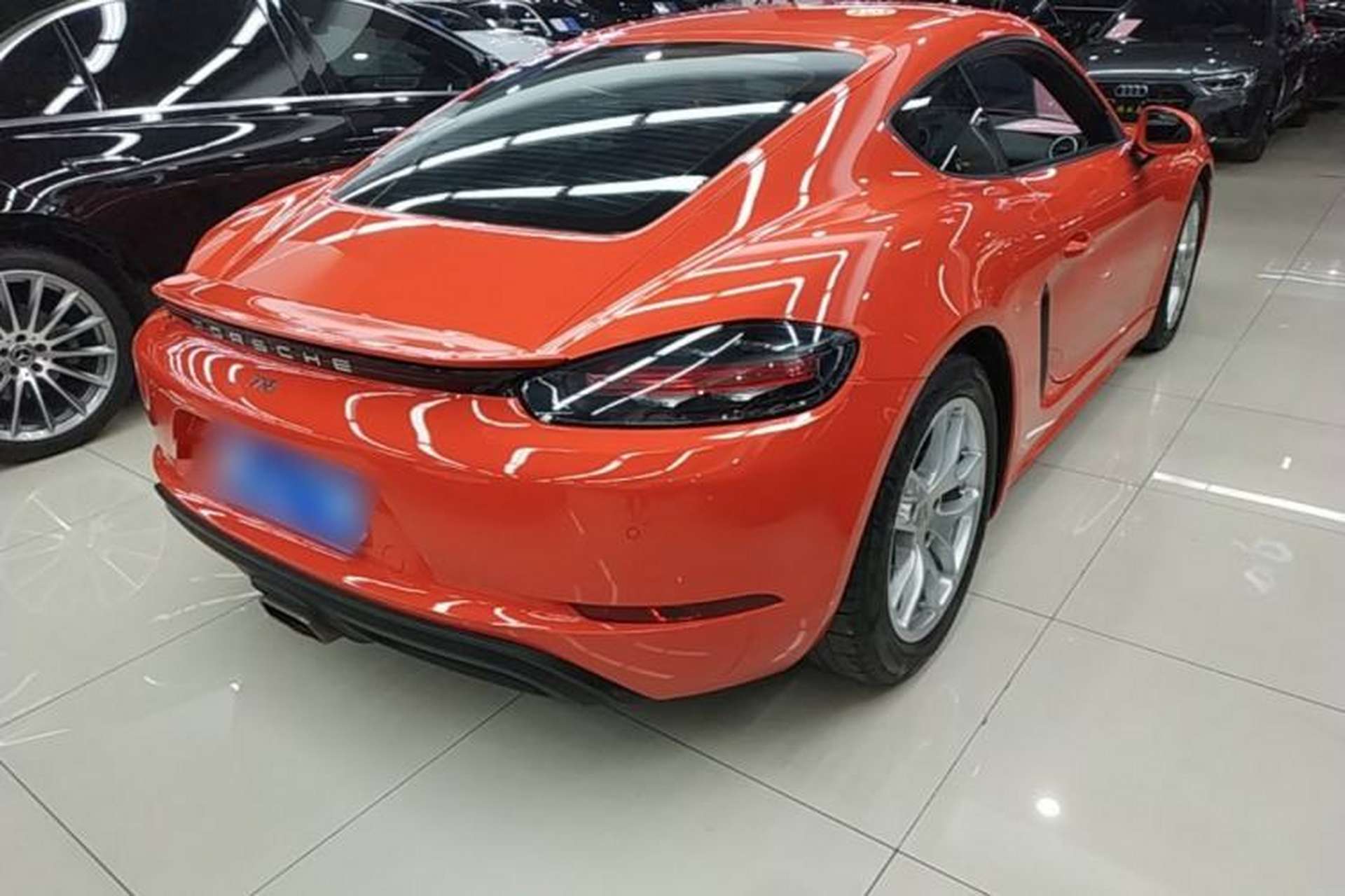 Used Porsche 718 2016 Cayman 2.0T Rear Right 45 Deg