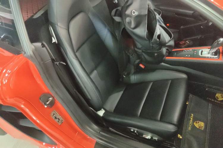 Used Porsche 718 2016 Cayman 2.0T Right Front Seat
