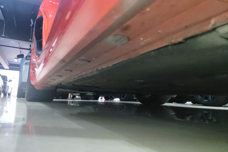 Used Porsche 718 2016 Cayman 2.0T Right Side Sill