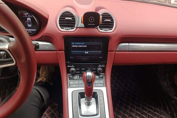Used Porsche 718 2016 Boxster 2.0T Audio And AC Panel