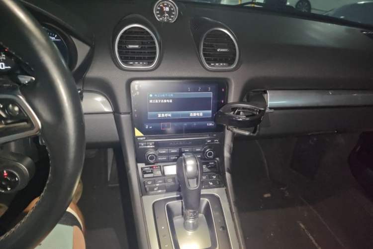 Used Porsche 718 2016 Cayman 2.0T Audio And AC Panel