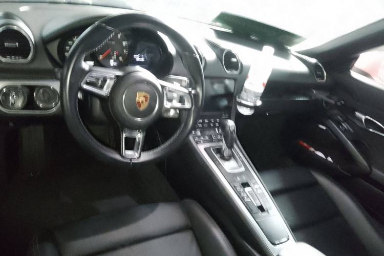 Used Porsche 718 2016 Boxster 2.0T Center Console