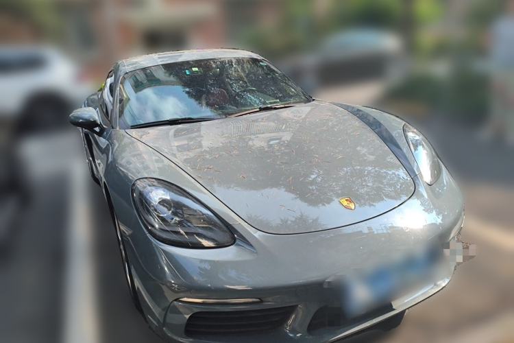 Used Porsche 718 2016 Cayman 2.0T Front Right 45 Deg