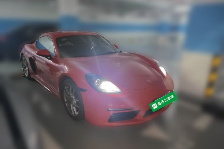 Used Porsche 718 2016 Cayman 2.0T Front Right 45 Deg