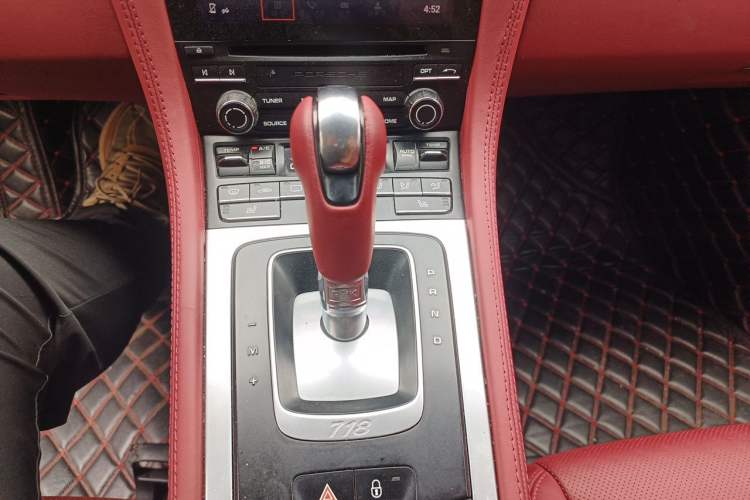 Used Porsche 718 2016 Boxster 2.0T Gear Lever