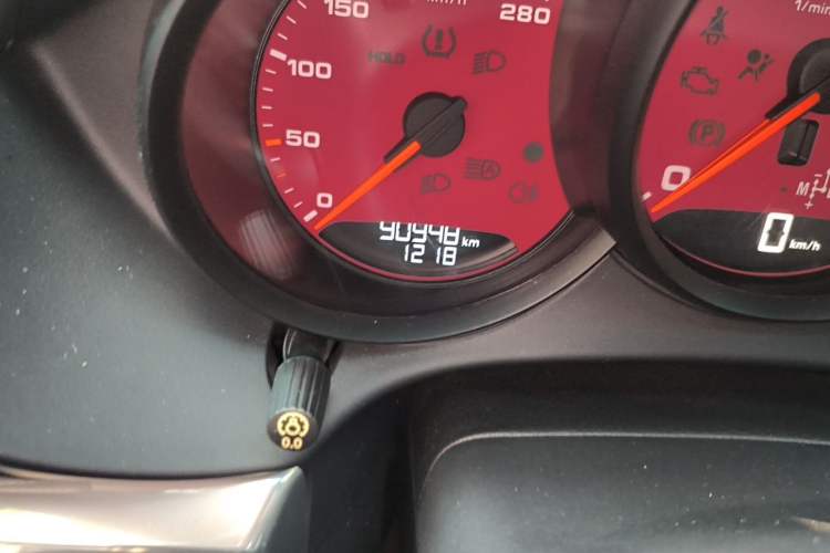 Used Porsche 718 2016 Cayman 2.0T Odometer Close Up